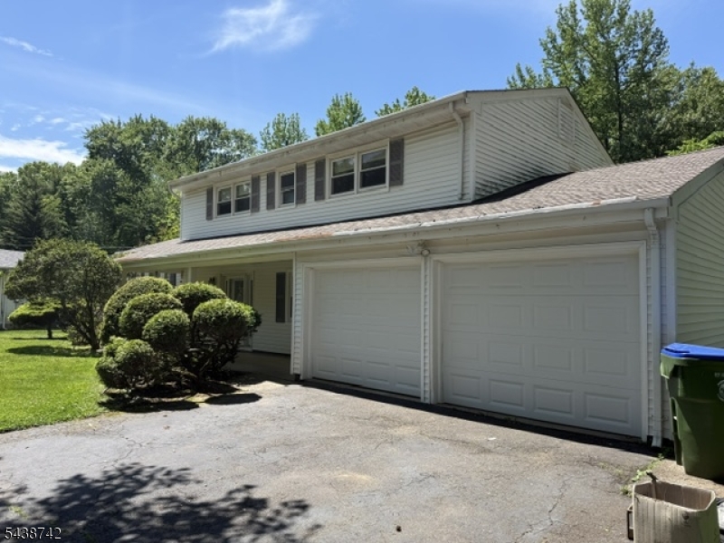 13 Greenwich Road Edison, NJ 08820 - Photo 18 of 19