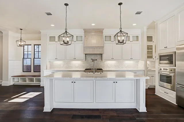 $8,850 | 1901 Bradshaw Street, Houston, TX 77008