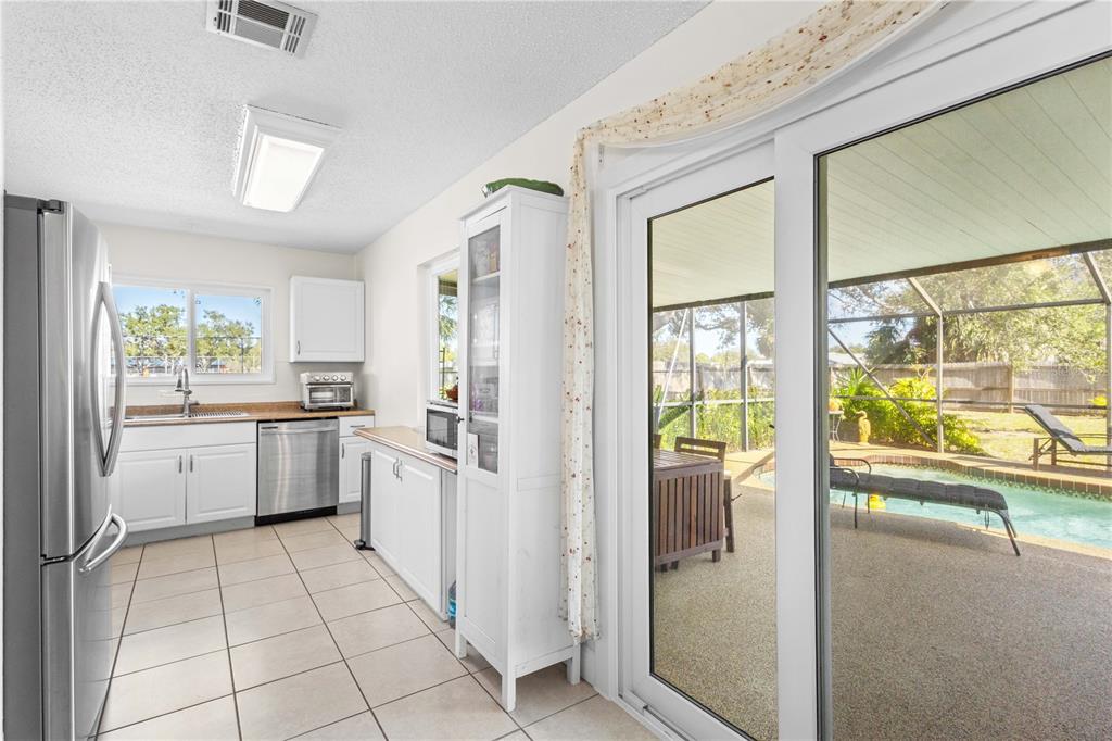 6057 Myrtlewood Road North Port, FL 34287 - Photo 7 of 37