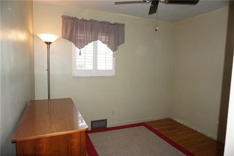 51 Moore Road Clinton, PA 15026 - Photo 13 of 20 Gallery Image 13