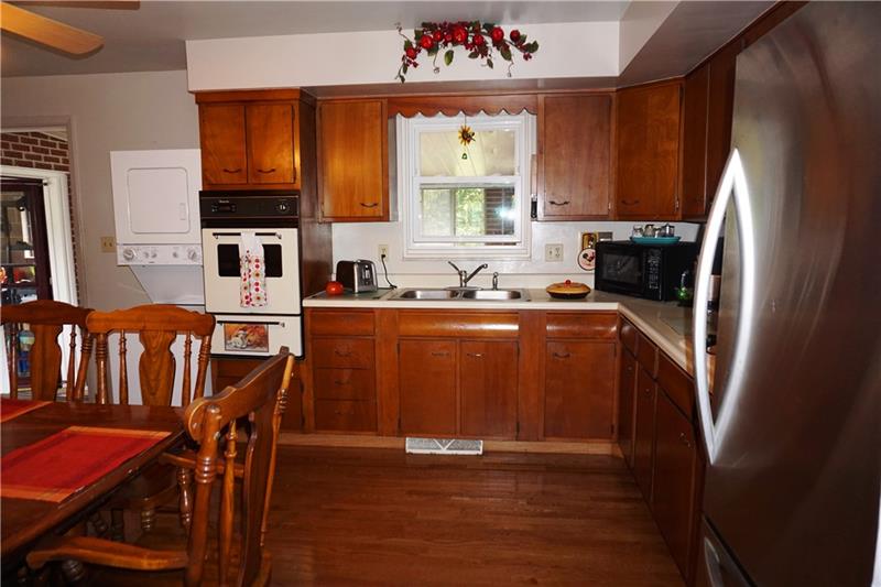 51 Moore Road Clinton, PA 15026 - Photo 8 of 20 Gallery Image 8