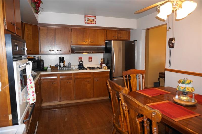 51 Moore Road Clinton, PA 15026 - Photo 9 of 20 Gallery Image 9