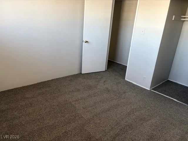 $1,995 | 4655 Meredith Avenue, Las Vegas, NV 89121