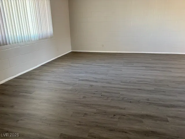 $1,995 | 4655 Meredith Avenue, Las Vegas, NV 89121