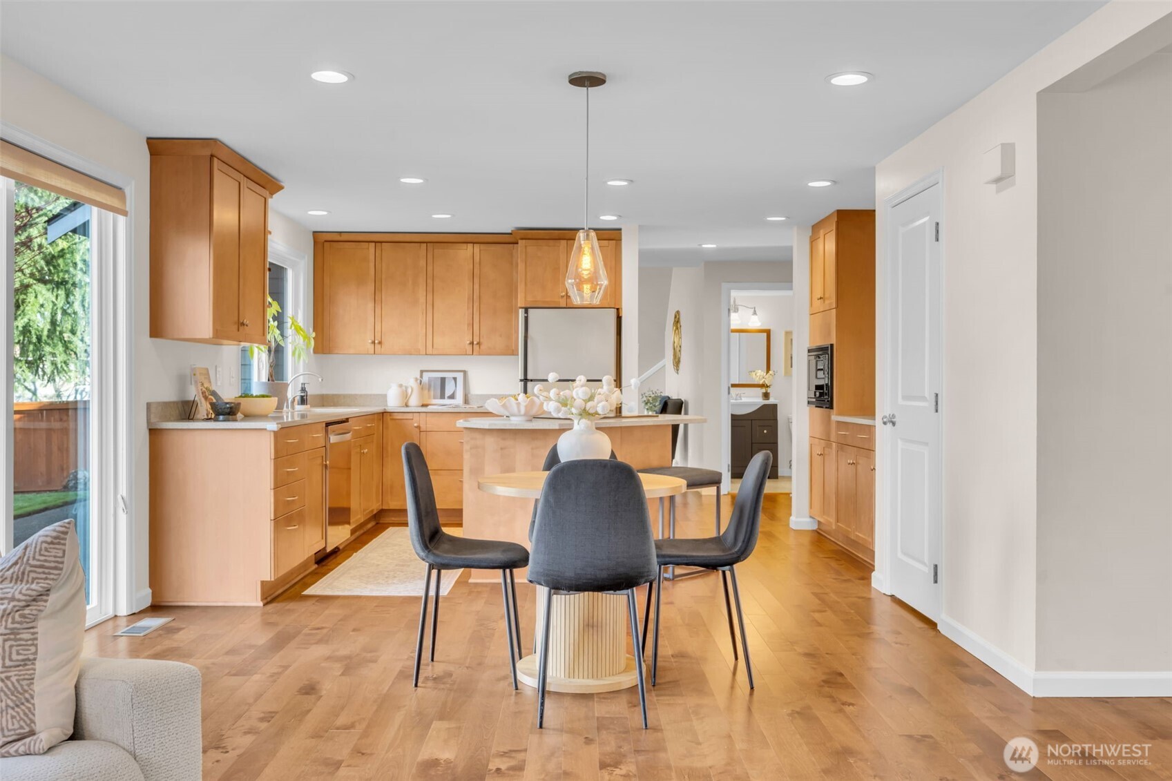 2411 240th Street Southeast Bothell, WA 98021 - Photo 12 of 34