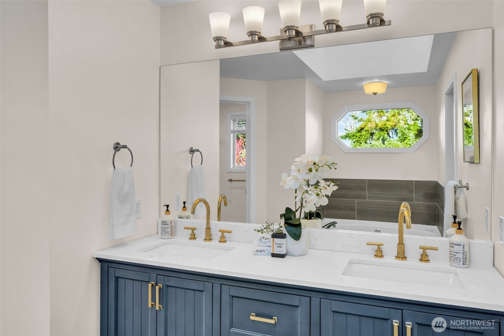 2411 240th Street Southeast Bothell, WA 98021 - Photo 21 of 34