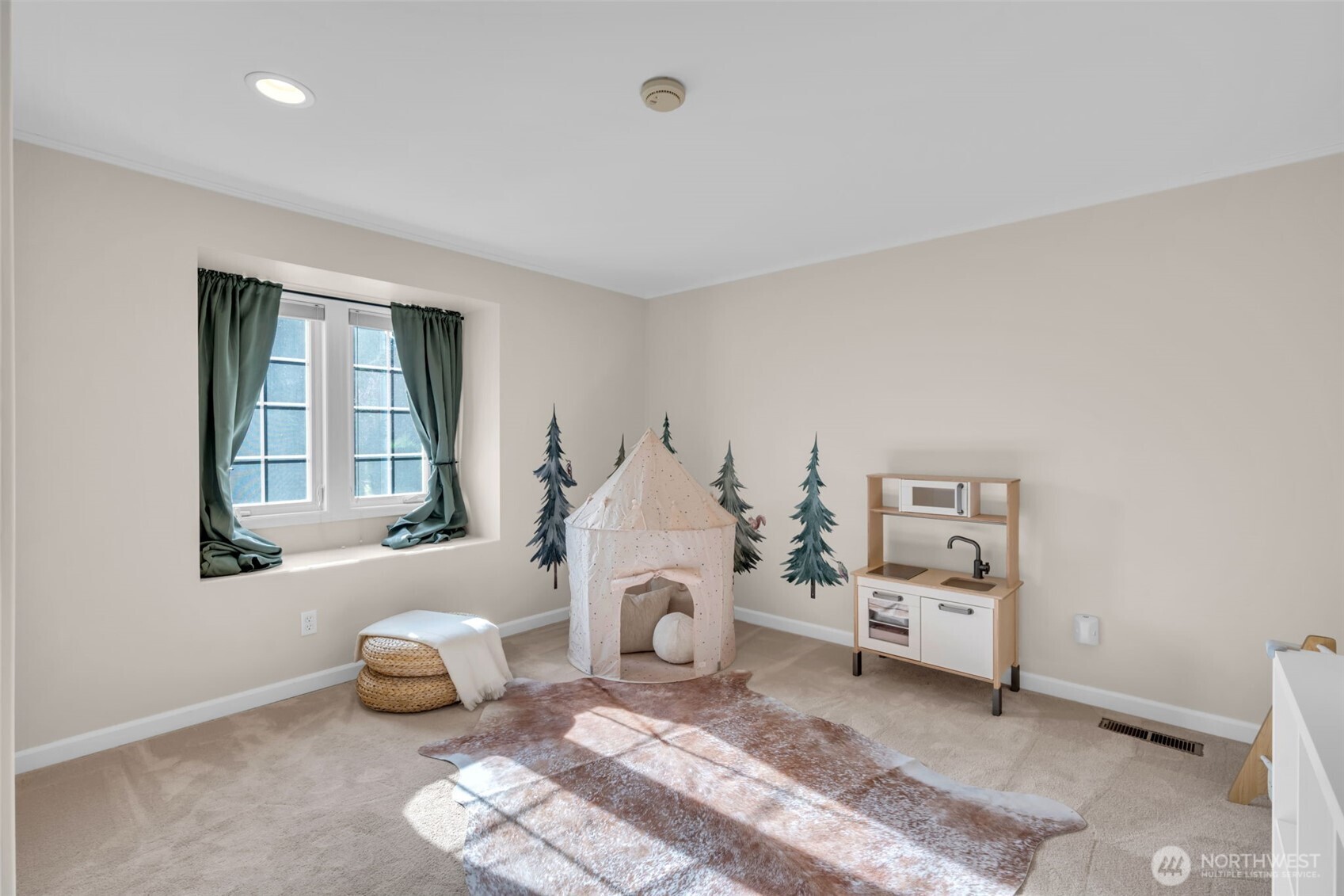 2411 240th Street Southeast Bothell, WA 98021 - Photo 23 of 34