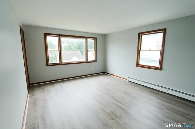 $2,050 | 17 Pinehurst Avenue, New Britain, CT 06053