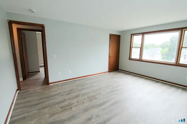 $1,950 | 17 Pinehurst Avenue, New Britain, CT 06053