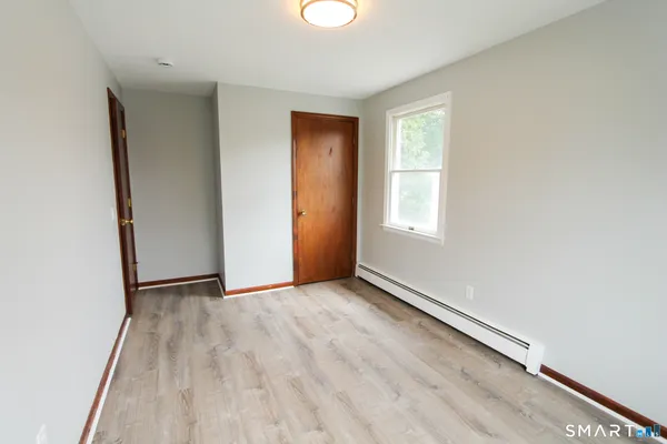 $1,950 | 17 Pinehurst Avenue, New Britain, CT 06053