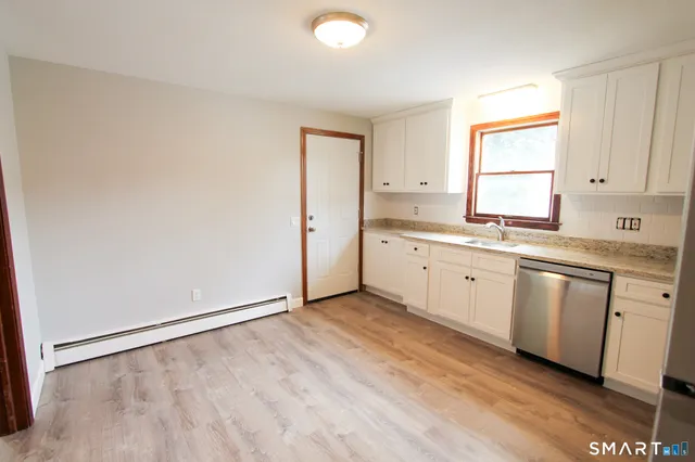 $2,050 | 17 Pinehurst Avenue, New Britain, CT 06053