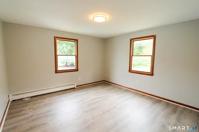 $2,050 | 17 Pinehurst Avenue, New Britain, CT 06053