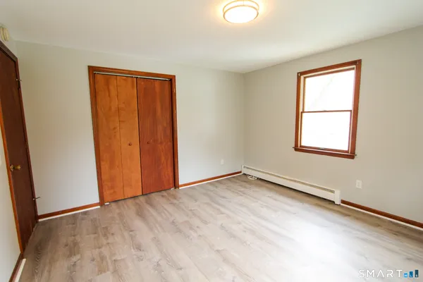 $1,950 | 17 Pinehurst Avenue, New Britain, CT 06053