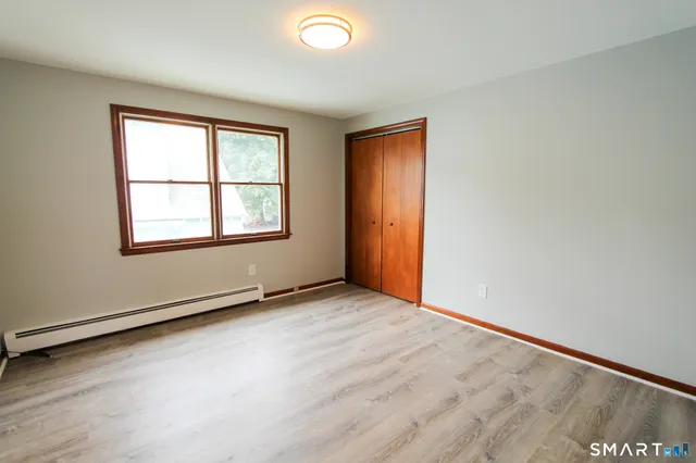 $2,050 | 17 Pinehurst Avenue, New Britain, CT 06053