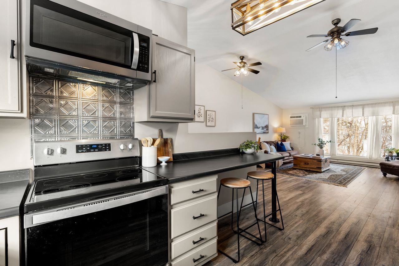 879 Mammoth Road, Unit 6 Manchester, NH 03104 - Photo 12 of 31