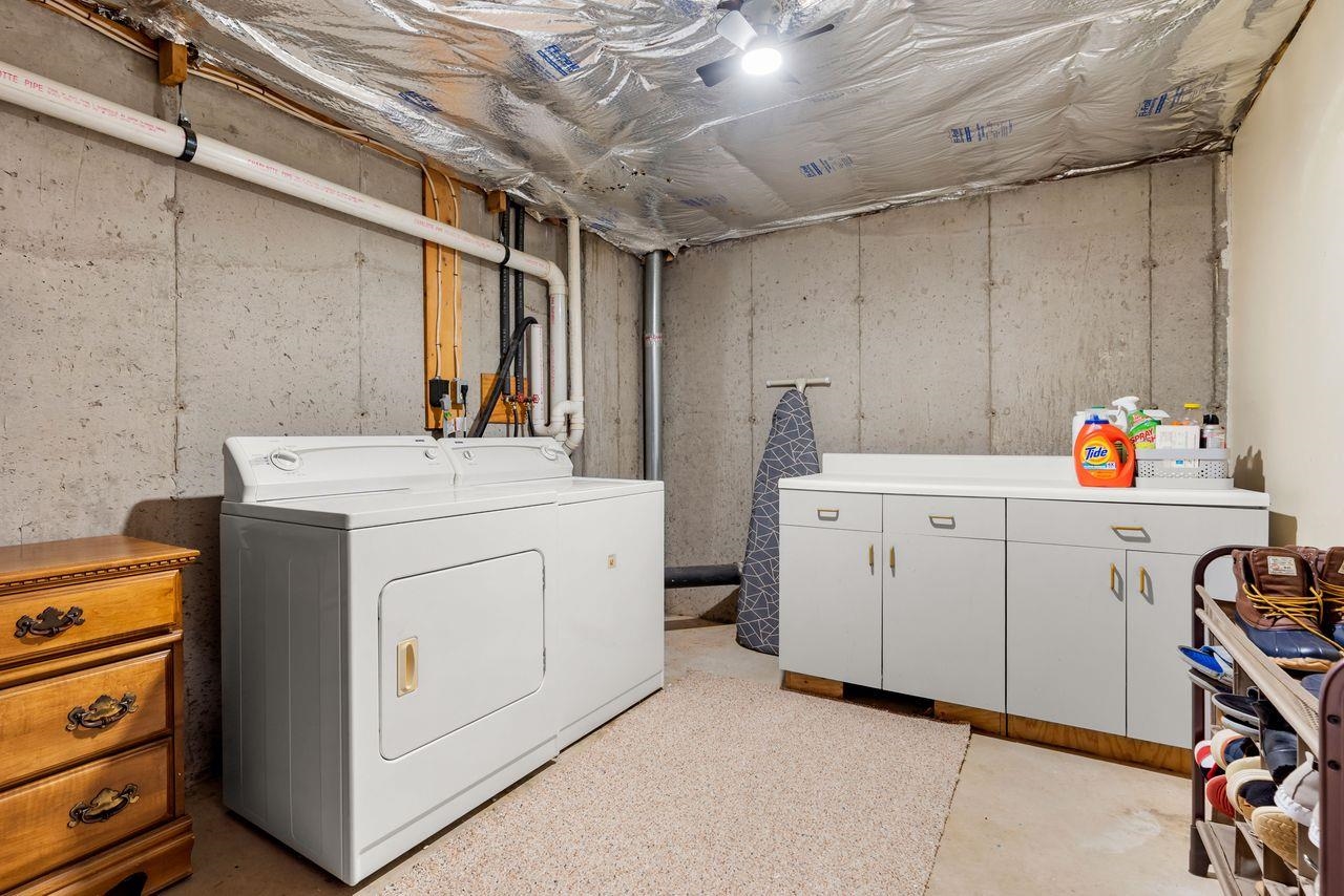 879 Mammoth Road, Unit 6 Manchester, NH 03104 - Photo 29 of 31