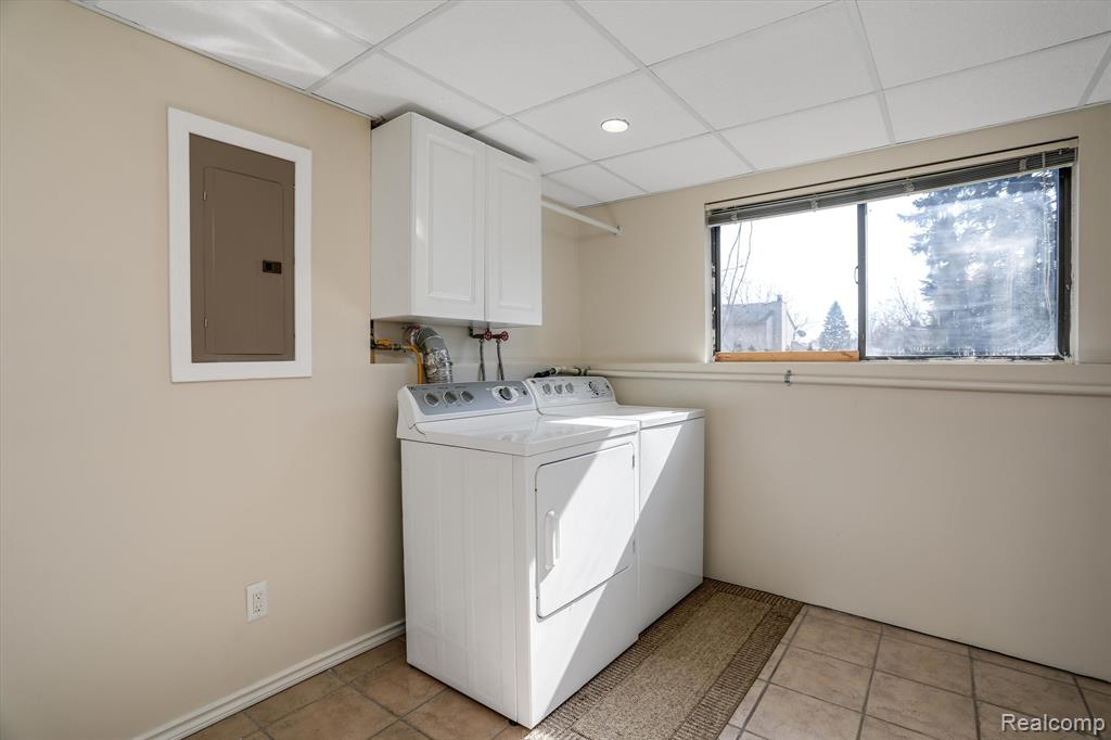2063 Warrington Road Rochester Hills, MI 48307 - Photo 18 of 32