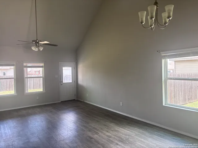 $279,900 | 7267 Dark Moon, Converse, TX 78109