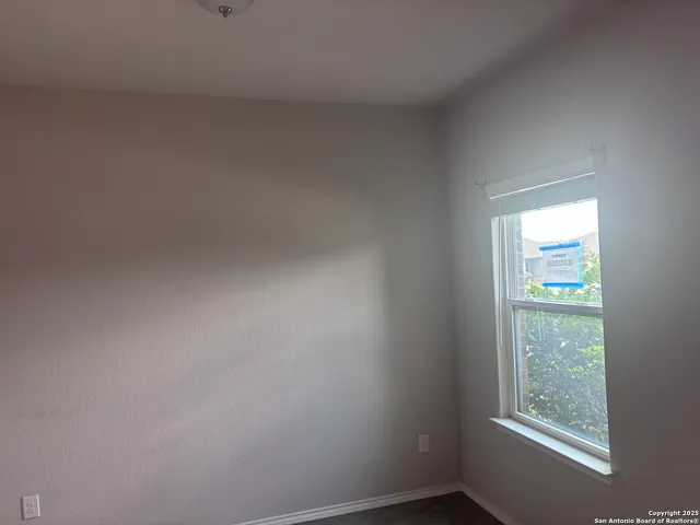 $279,900 | 7267 Dark Moon, Converse, TX 78109