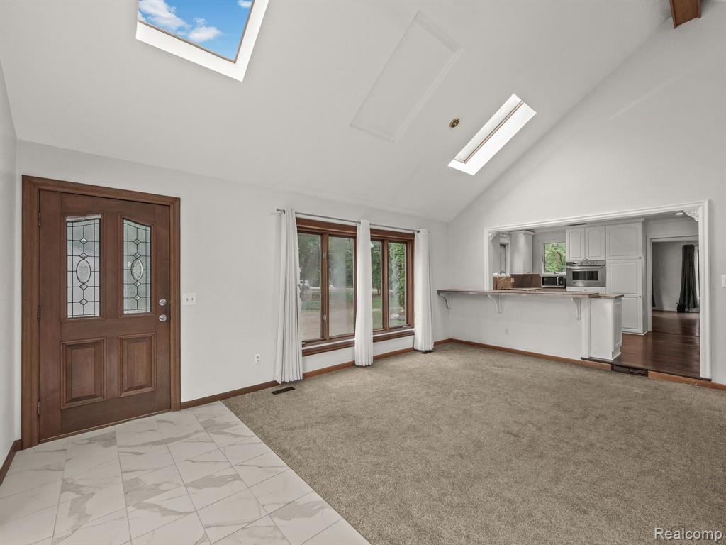 48070 Shelby Road Utica, MI 48317 - Photo 4 of 29