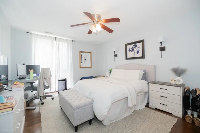 $3,900 | 2201 North Cleveland Avenue, Unit 306, Chicago, IL 60614