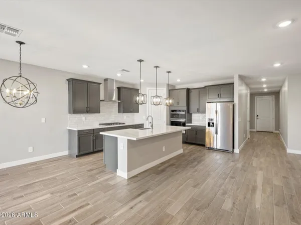 $539,990 | 442 West Flatiron Trail, Apache Junction, AZ 85120