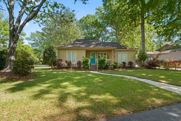 $375,000 | 850 King James Court, Murrells Inlet, SC 29576