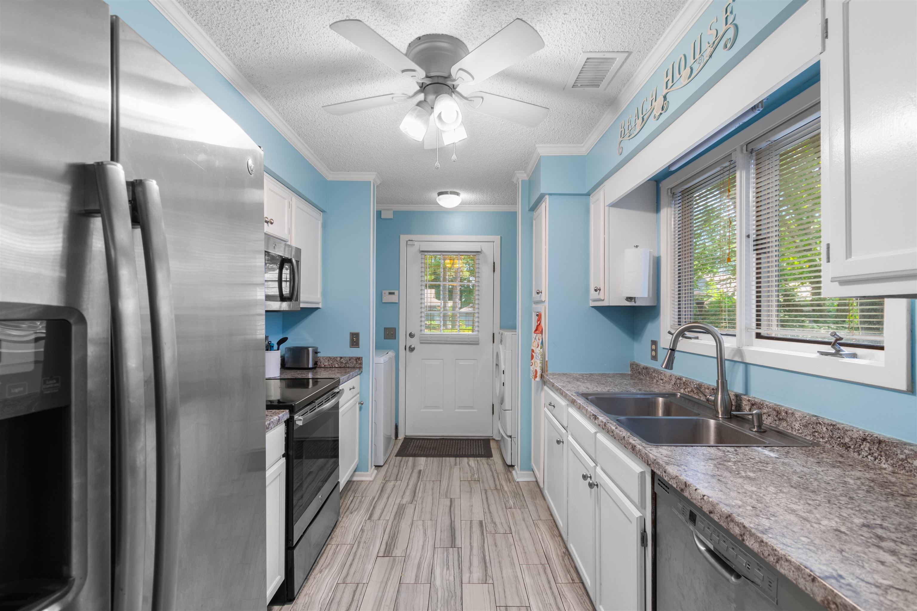 850 King James Court Murrells Inlet, SC 29576 - Photo 10 of 51