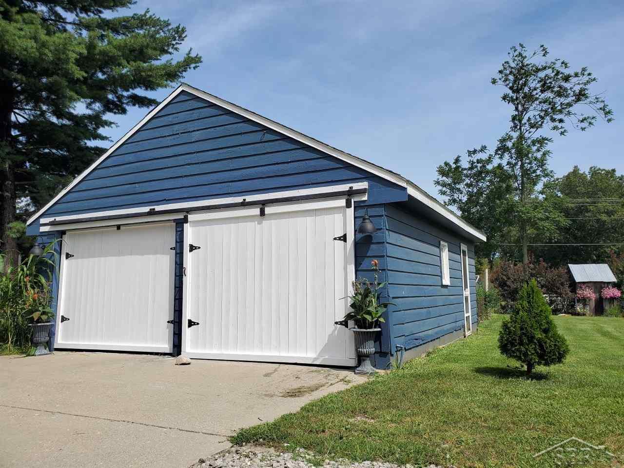 11205 Silver Lake Road Byron, MI 48418 - Photo 9 of 24