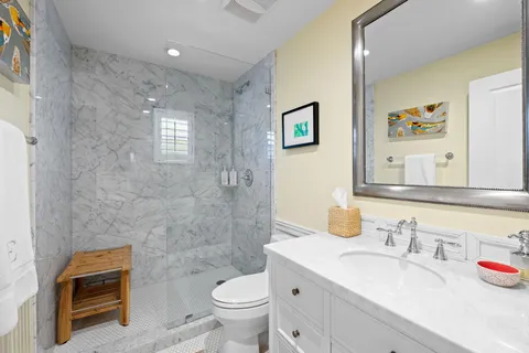 $2,590,000 | 713 Riviera Isle Drive, Fort Lauderdale, FL 33301