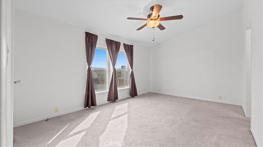 20683 Waalew Road, Unit B183 Apple Valley, CA 92307 - Photo 11 of 24