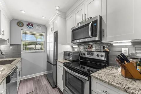 $249,900 | 112 High Point Boulevard, Unit D, Delray Beach, FL 33445