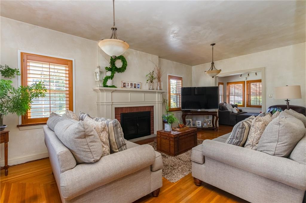 349 Jefferson Street Rochester, PA 15074 - Photo 4 of 22