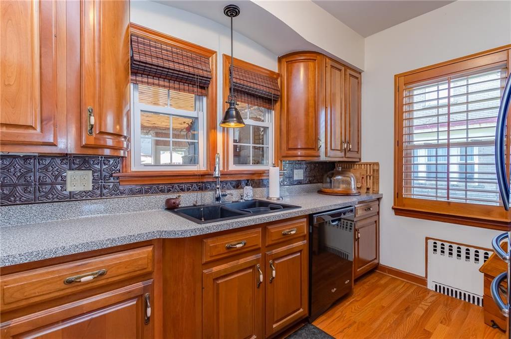 349 Jefferson Street Rochester, PA 15074 - Photo 10 of 22