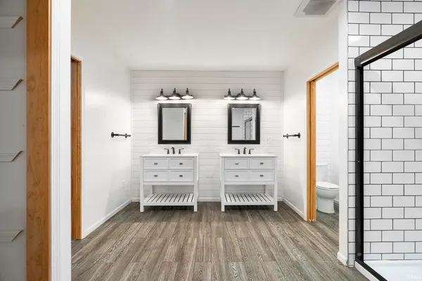 $515,000 | 102 High School Avenue, Battle Ground, IN 47920