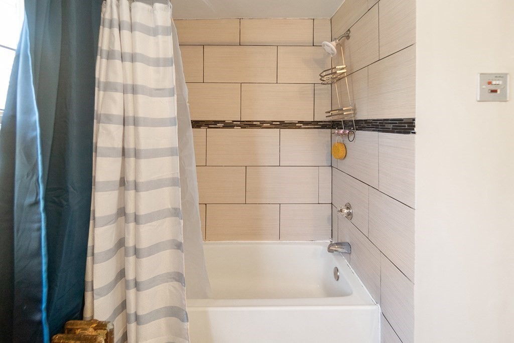 327 Commonwealth Avenue Springfield, MA 01108 - Photo 15 of 23 Gallery Image 15
