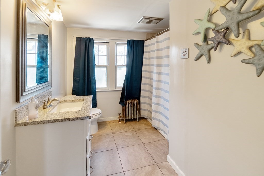 327 Commonwealth Avenue Springfield, MA 01108 - Photo 16 of 23 Gallery Image 16