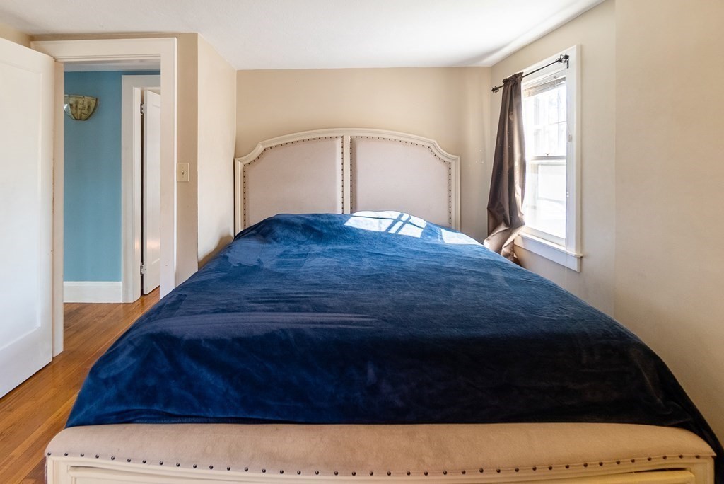 327 Commonwealth Avenue Springfield, MA 01108 - Photo 20 of 23 Gallery Image 20