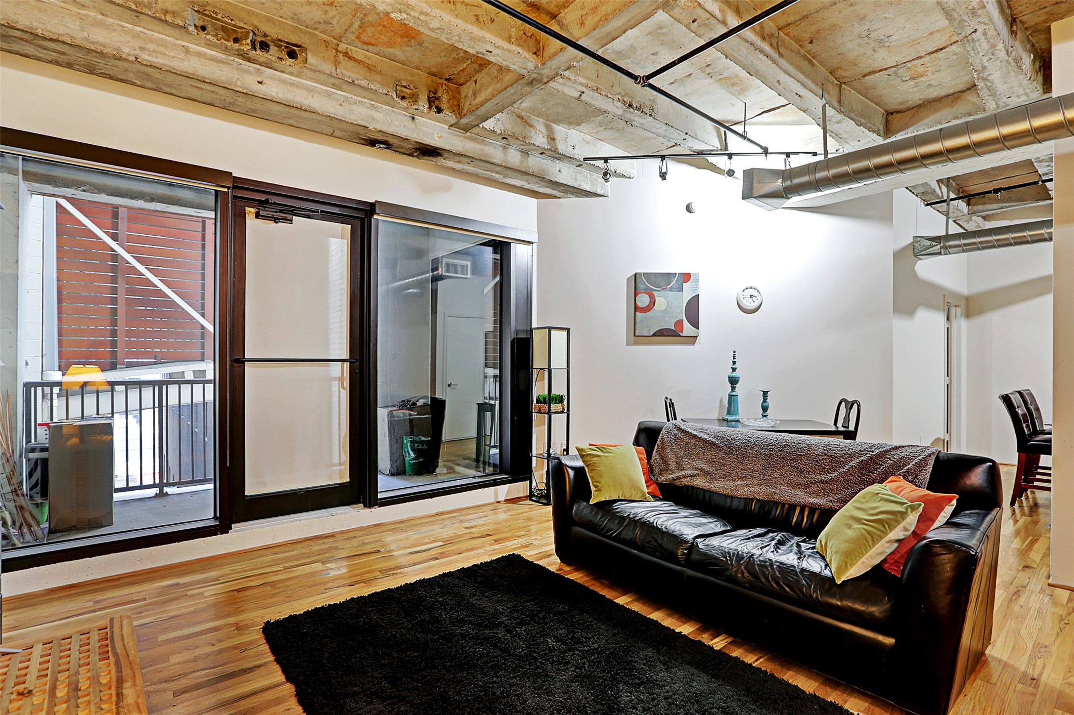 917 Main Street, Unit 503 Houston, TX 77002 - Photo 2 of 31