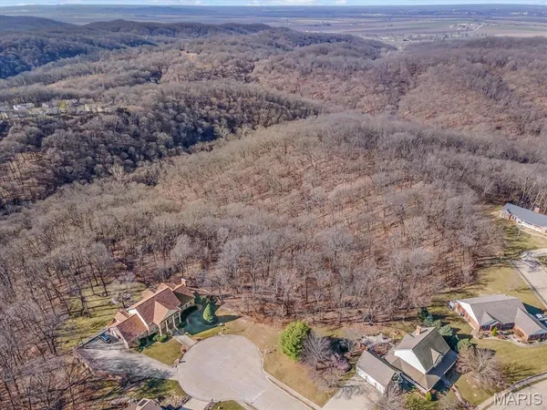 $39,000 | 105 Hillcrest Court, Valmeyer, IL 62295