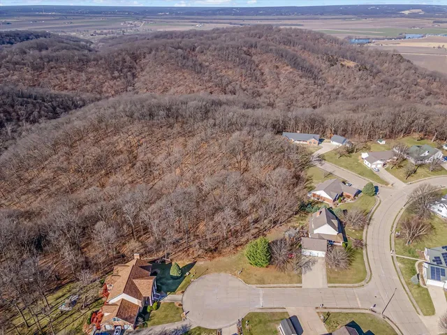 $39,000 | 105 Hillcrest Court, Valmeyer, IL 62295