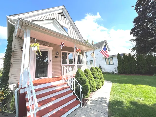 $399,900 | 133 North 17th Avenue, Melrose Park, IL 60160
