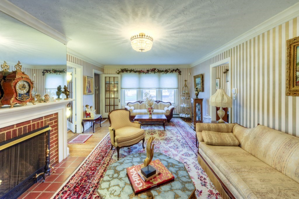 18 Intervale Road Worcester, MA 01602 - Photo 12 of 41 Gallery Image 12