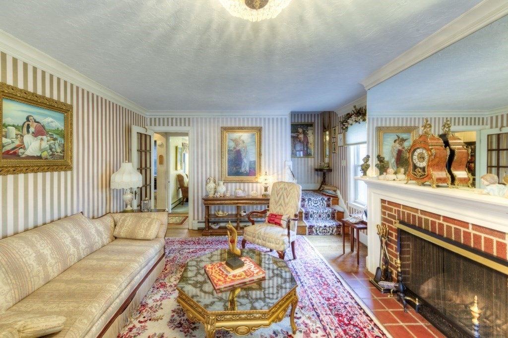 18 Intervale Road Worcester, MA 01602 - Photo 9 of 41 Gallery Image 9