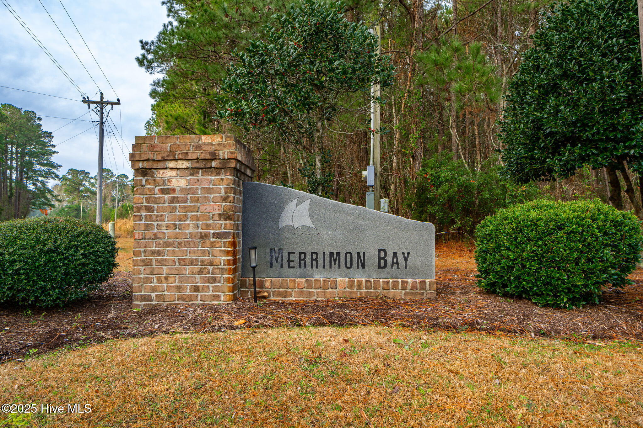 229 Garbacon Drive Beaufort, NC 28516 - Photo 4 of 13 Gated Community Entrance