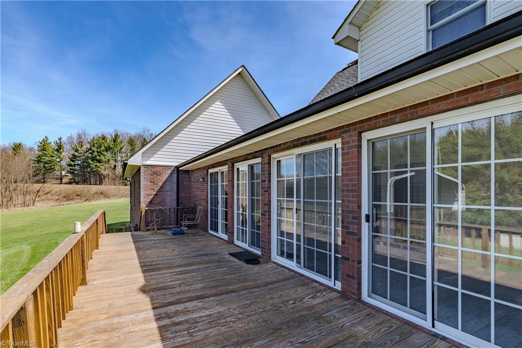 11325 Glade Valley Road Ennice, NC 28623 - Photo 15 of 43