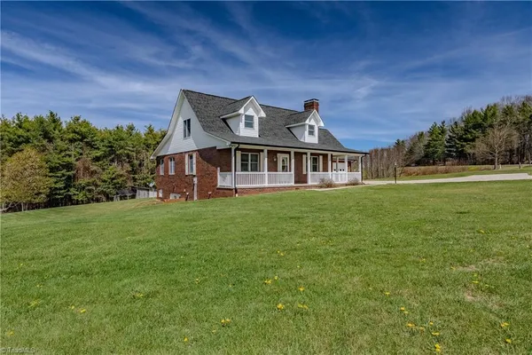 $410,000 | 11325 Glade Valley Road, Ennice, NC 28623