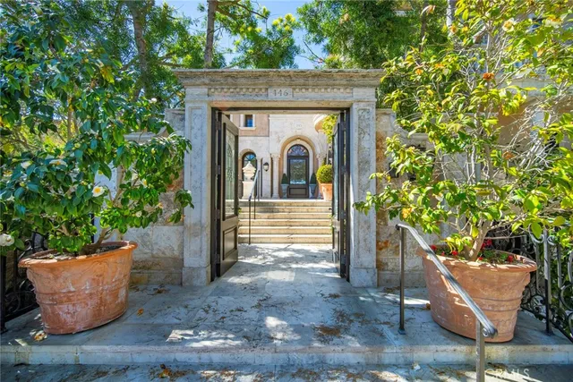 $27,500,000 | 145 Emerald Bay, Laguna Beach, CA 92651