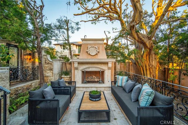 $27,500,000 | 145 Emerald Bay, Laguna Beach, CA 92651