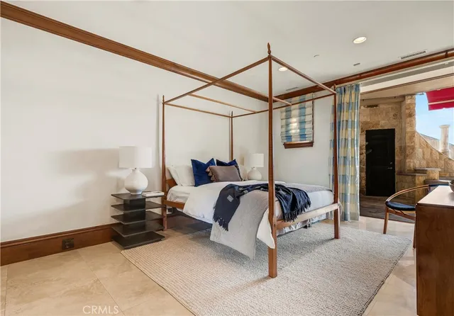 $27,500,000 | 145 Emerald Bay, Laguna Beach, CA 92651